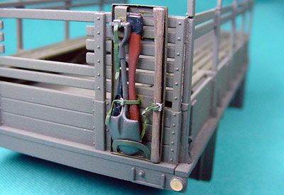 [The pioneer tools came from Verlinden,]