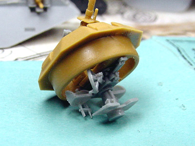 [The update set adds the entire lower portion of the turret, including seats and center pylon.]