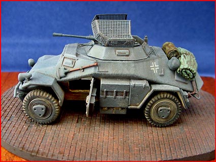 [Most of the decals came from the kit, but the thin white German crosses came from another kit..]